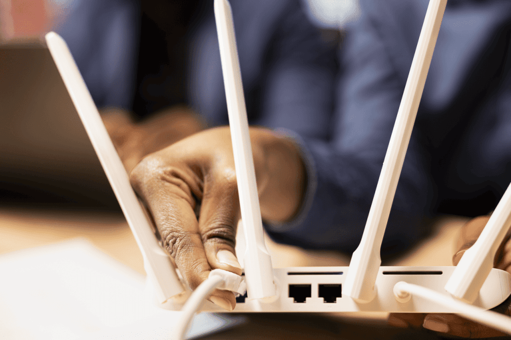perbedaan modem dan router