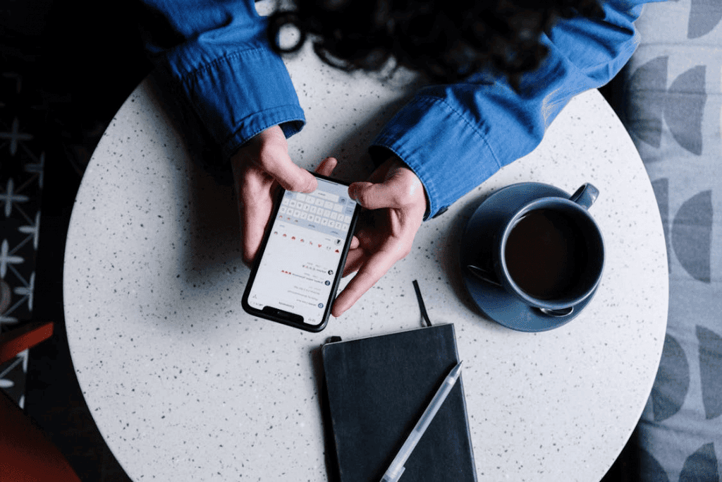 cara menyembunyikan tanda online di WhatsApp