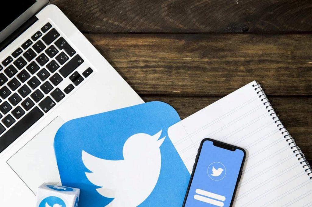 cara mencari postingan lama di twitter