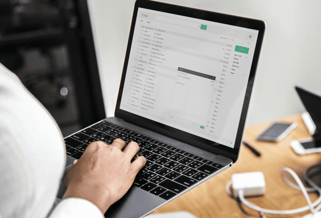 cara menghapus pesan di email dengan cepat